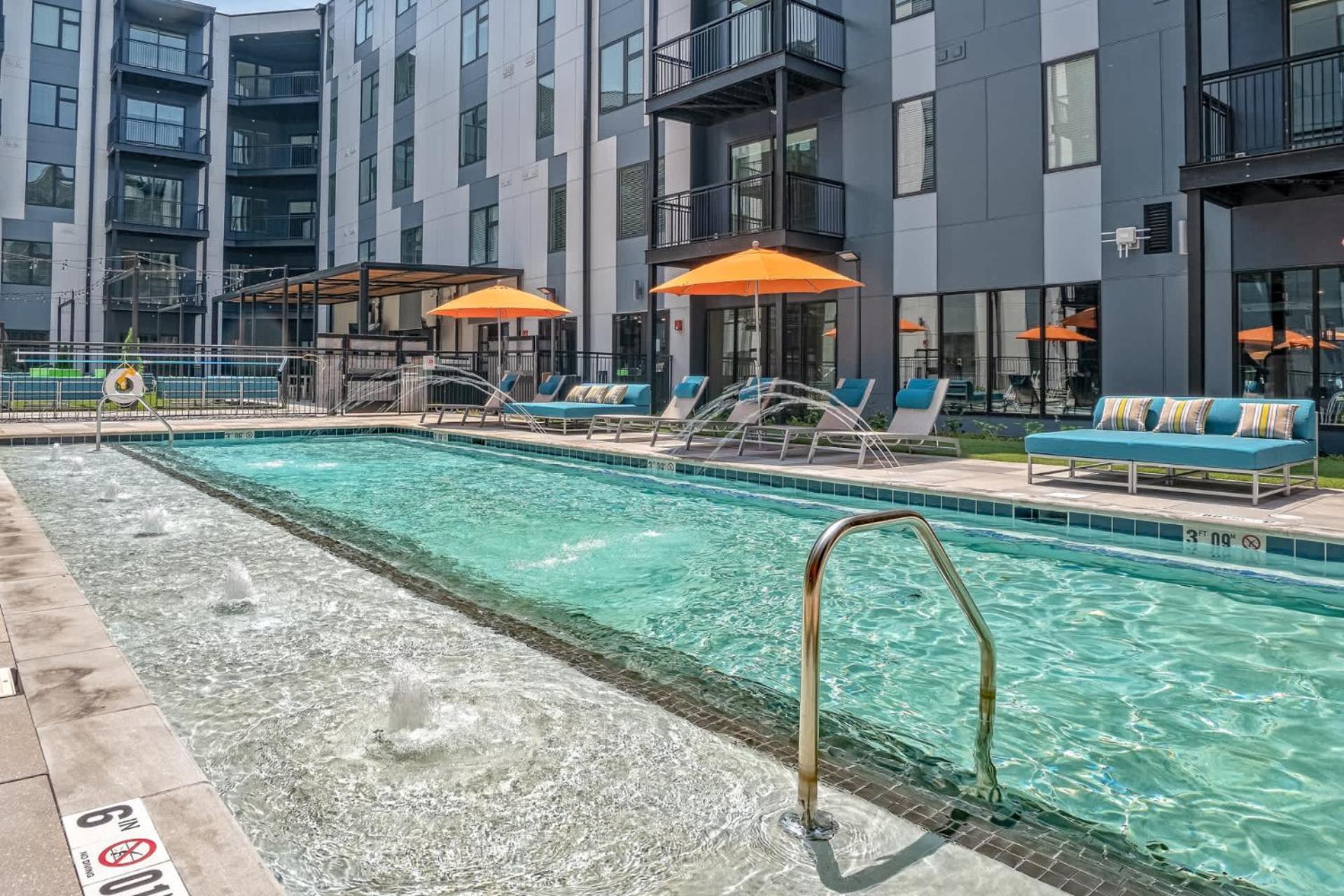Modern Nulu 2Br Cozysuites 05 Louisville Buitenkant foto